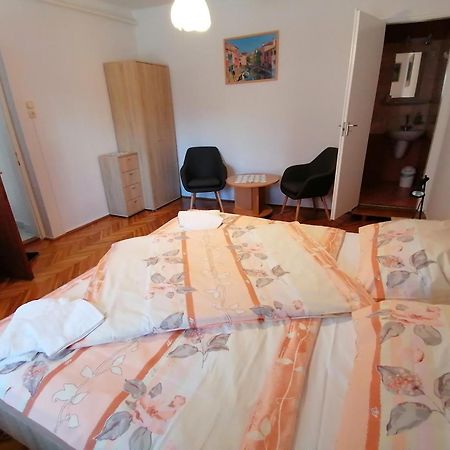 Oleander Vendeghaz Hotel Tihany Buitenkant foto